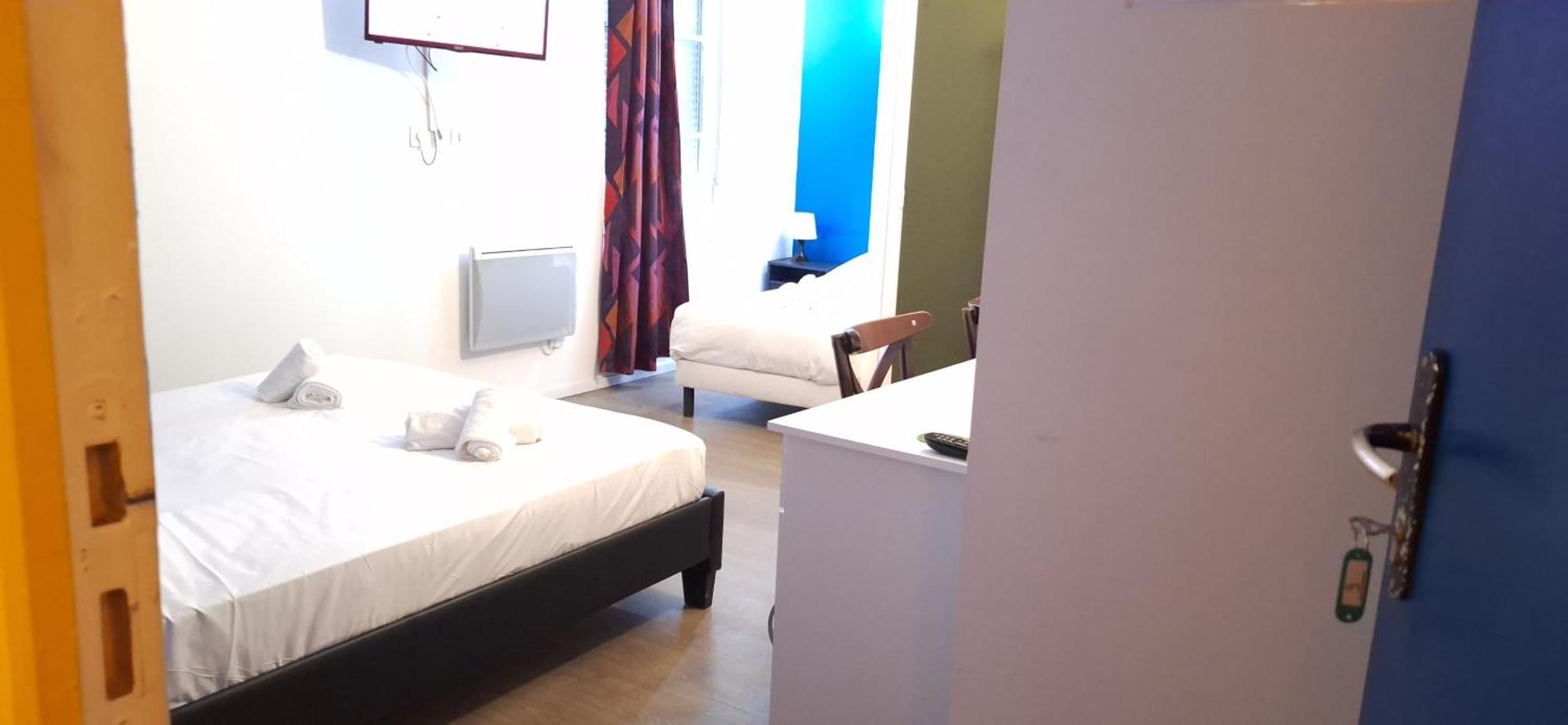 Hotel- Restaurant Le Saint Quentin Ngoại thất bức ảnh