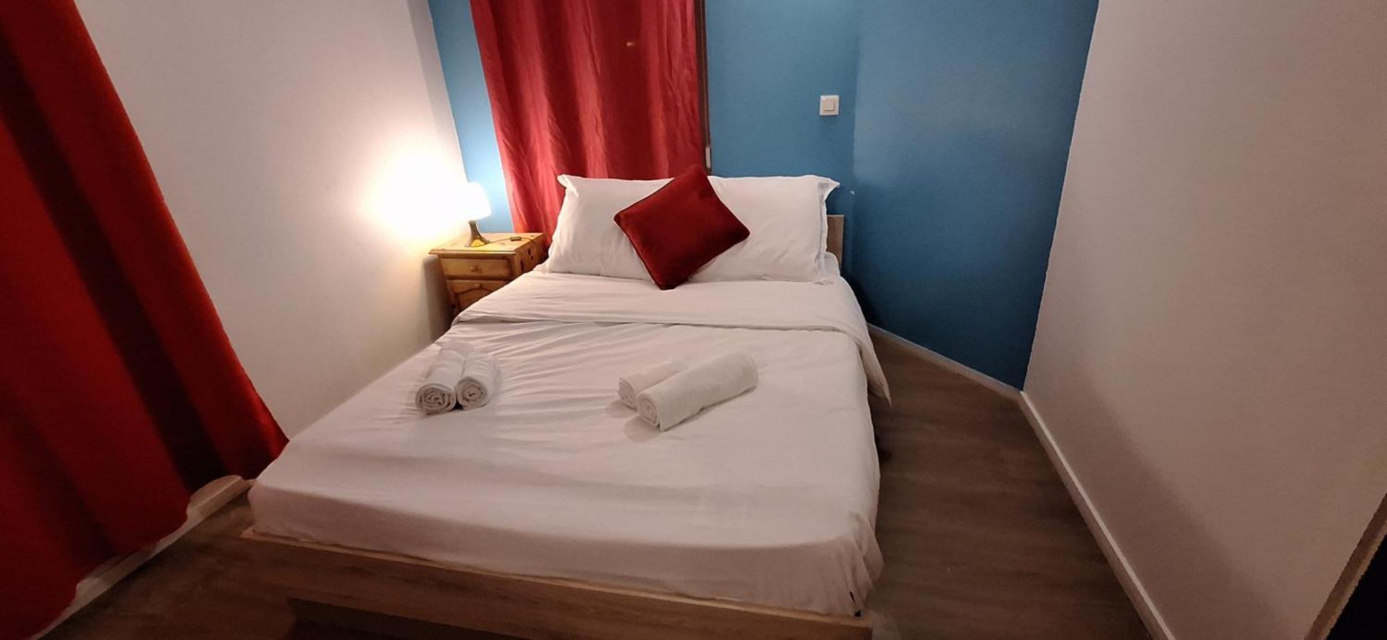 Hotel- Restaurant Le Saint Quentin Ngoại thất bức ảnh